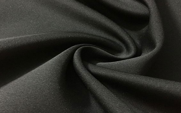 These characteristics and types allow knitted jersey fabrics to be widely used across different applications, from clothing to home textiles, offering both comfort and versatility. Here's the information about "knitted submersible jersey fabric," its features, and types: